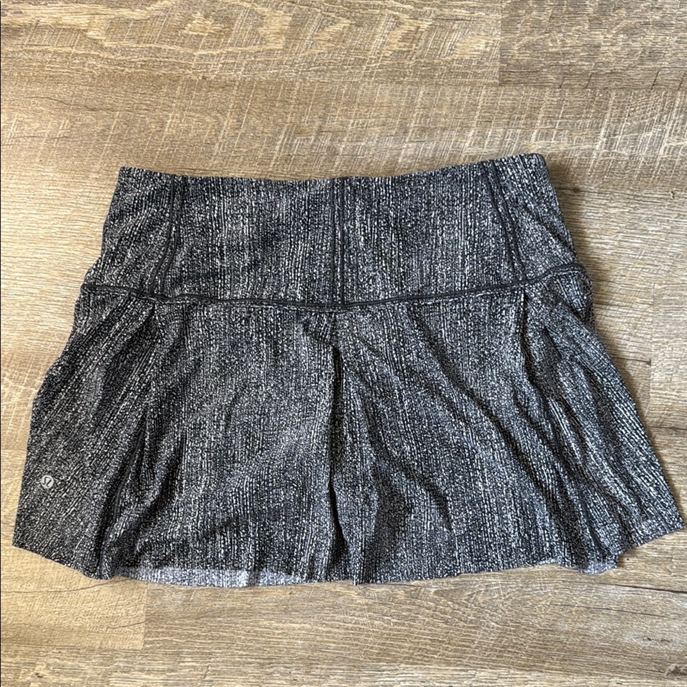 Lululemon Lost In Pace Skirt Skort Salt Alpine White Black Size 10